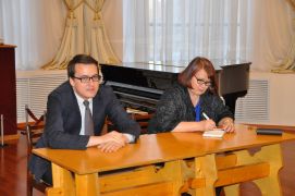 Министр культуры, туризма и архивного дела Республики Коми С.В. Емельянов с дружественным визитом посетил Национальную галерею РК.